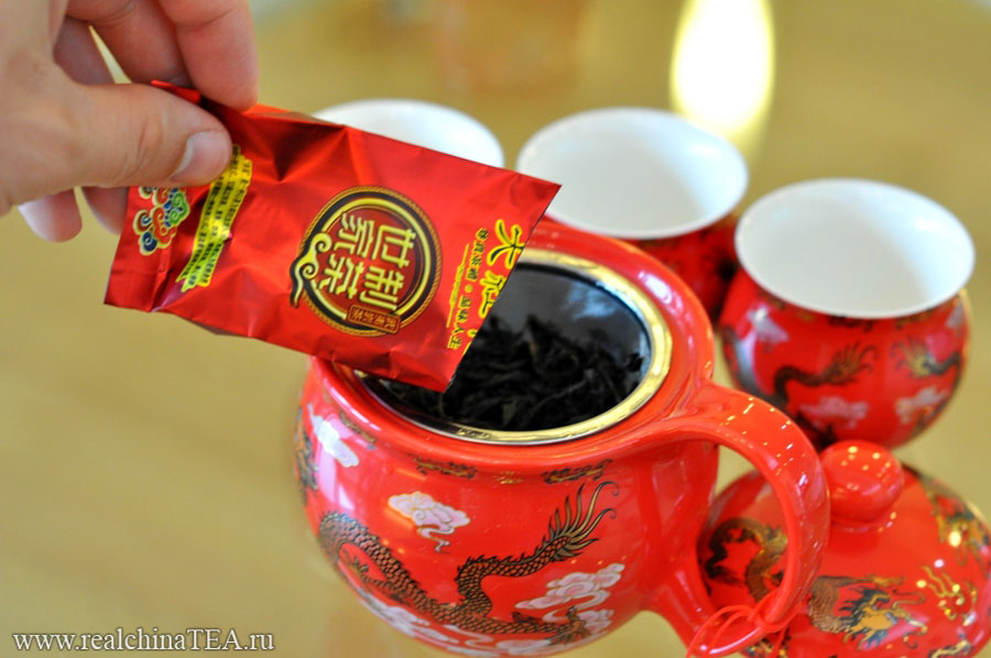 Заваривать китайский чай в таком чайнике удобно. 